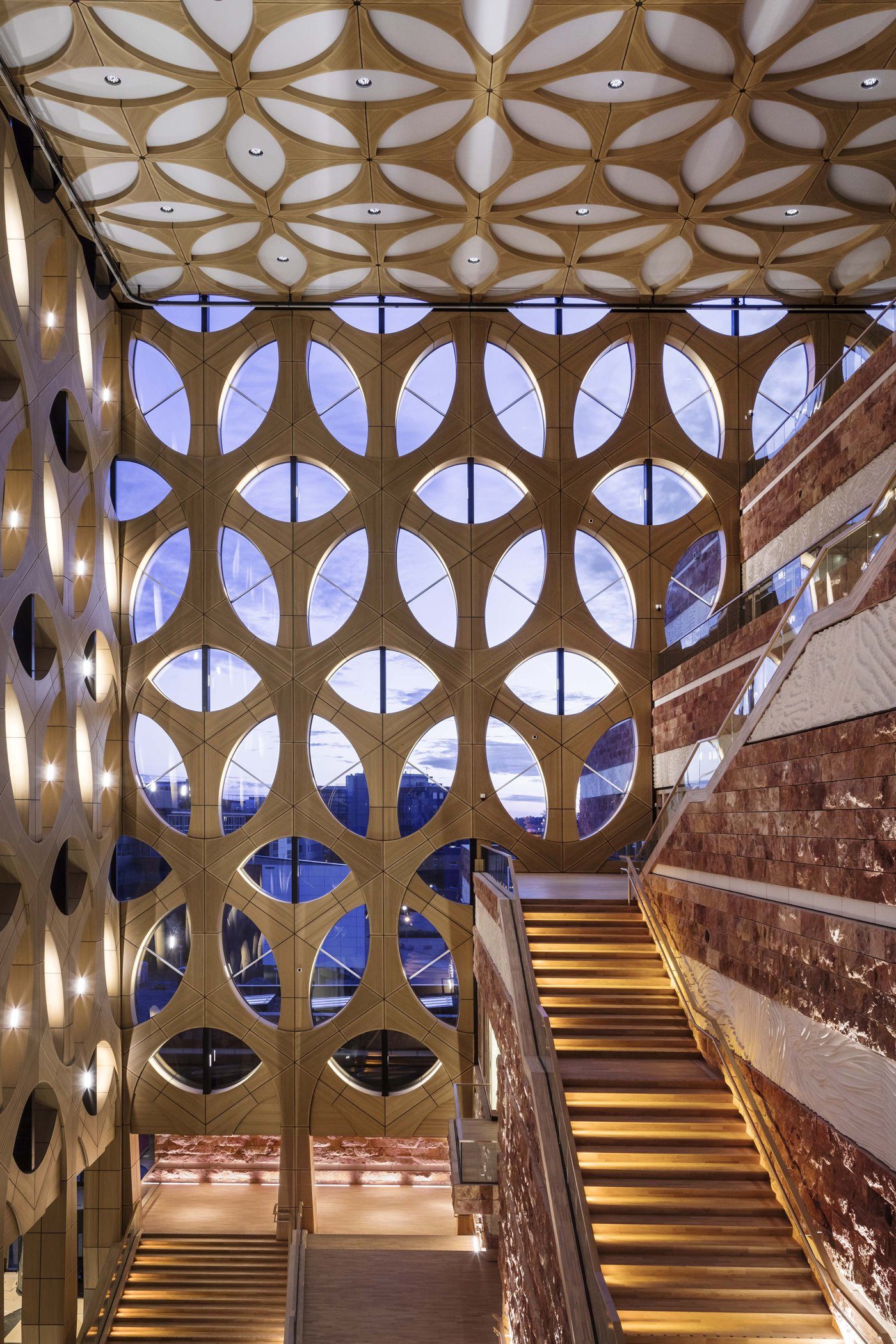 Patterned screen detail