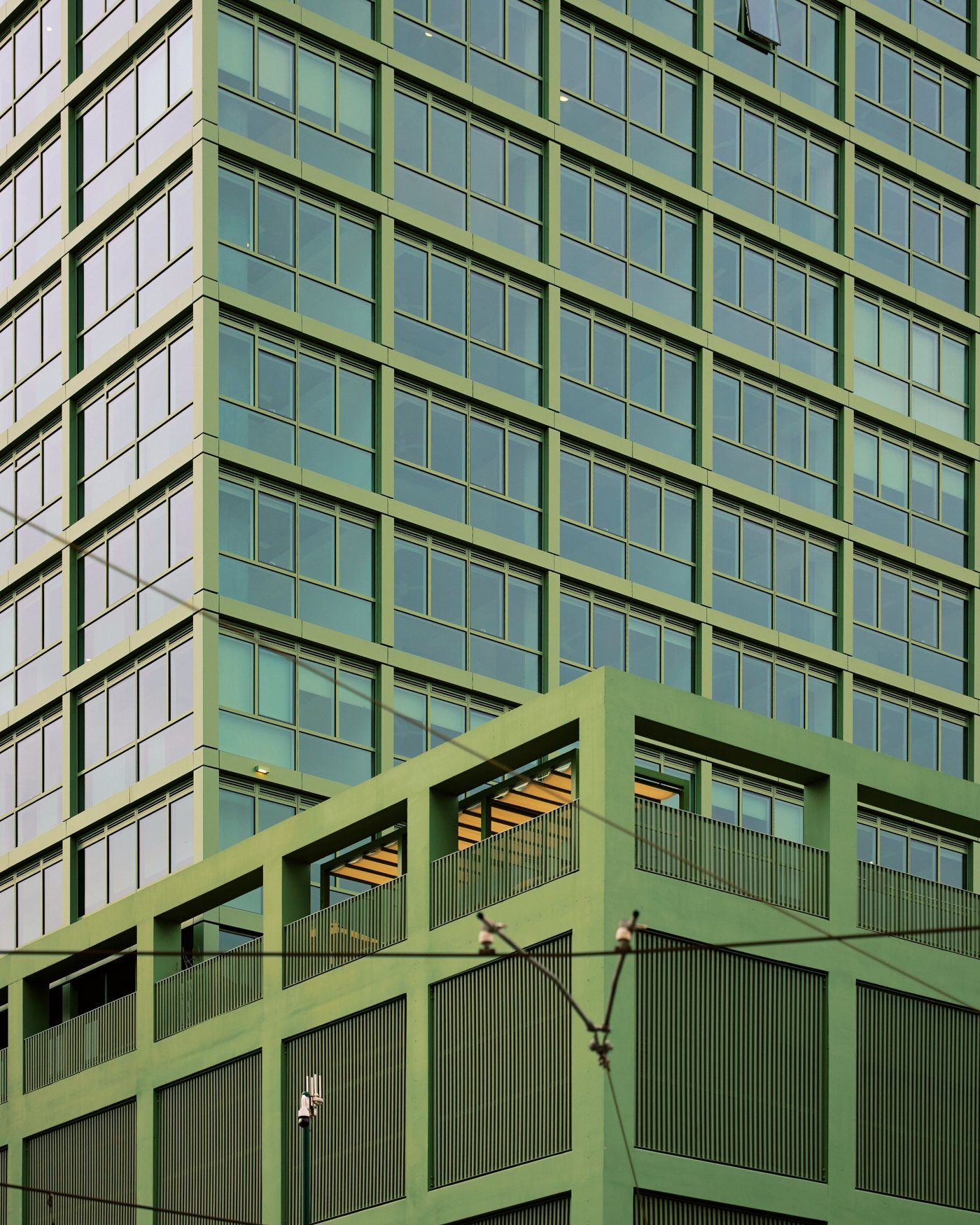 Facade depth