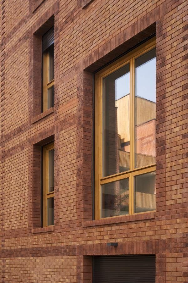 A completed window hides several interfaces