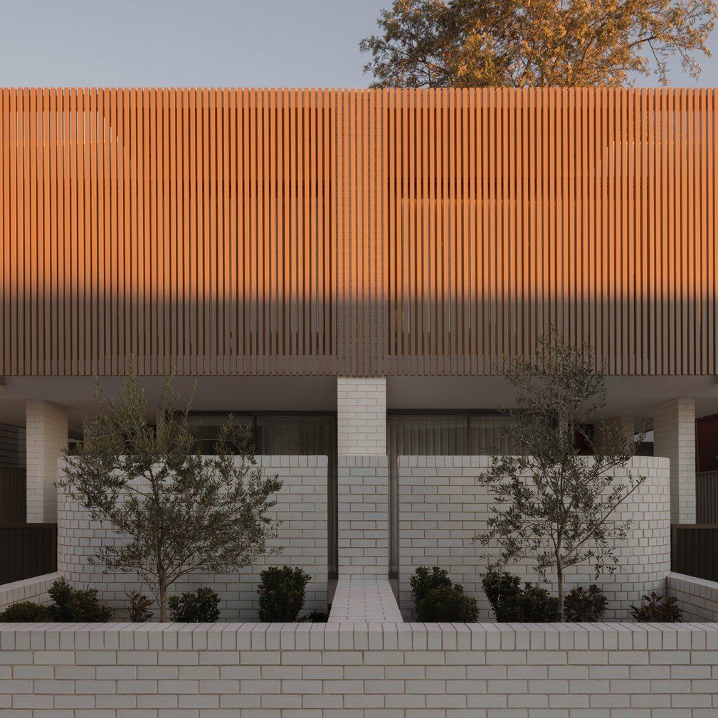 A timber-look aluminium batten façade