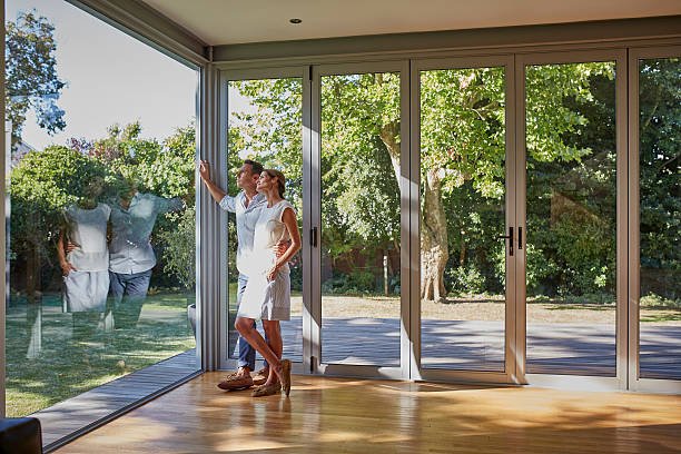 Where the problem now sits. Not commercial work but residential: very large panes and wide sliding doors, bought by people who are not professionals and simply want to enjoy the place.