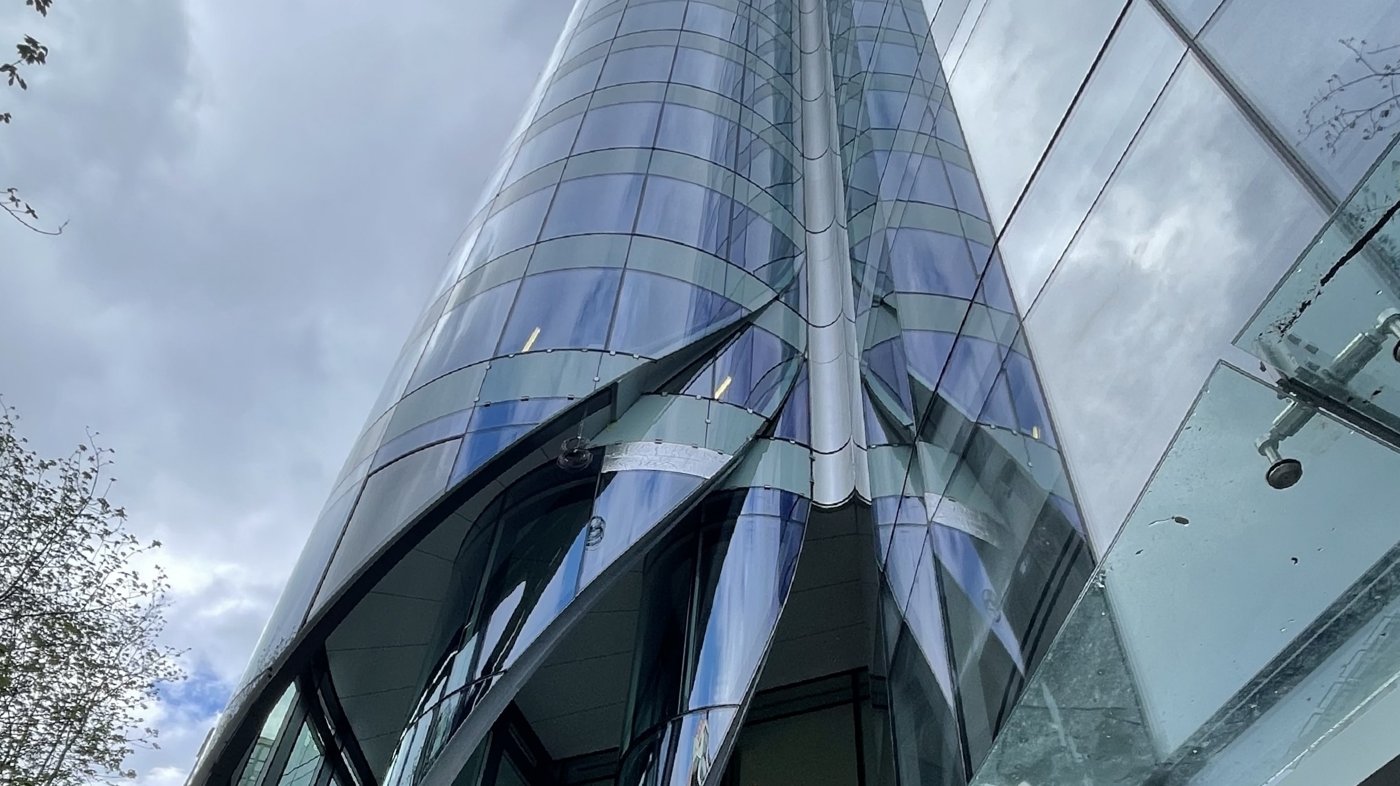Realized glazed corner