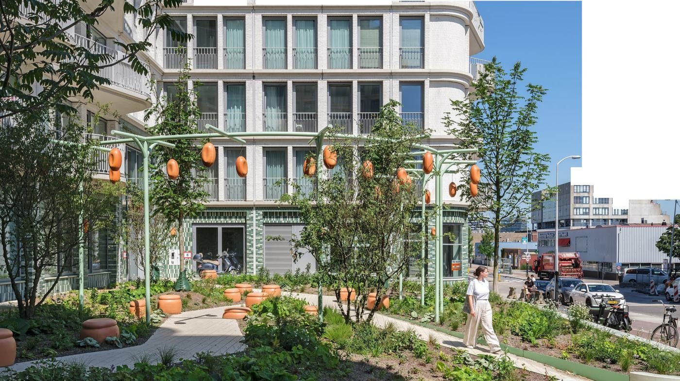 Landscaped building edge